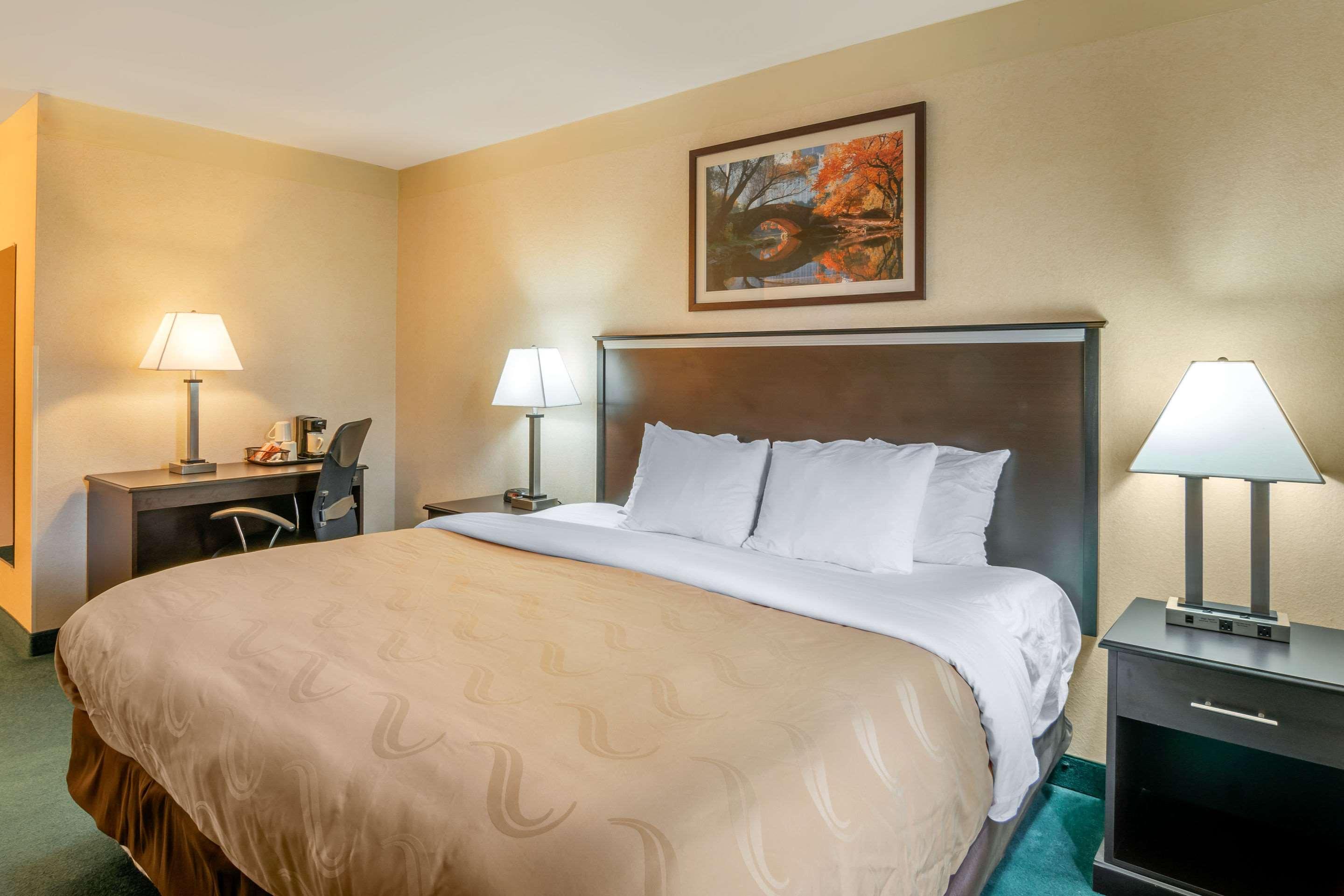 Quality Inn Бенд Экстерьер фото