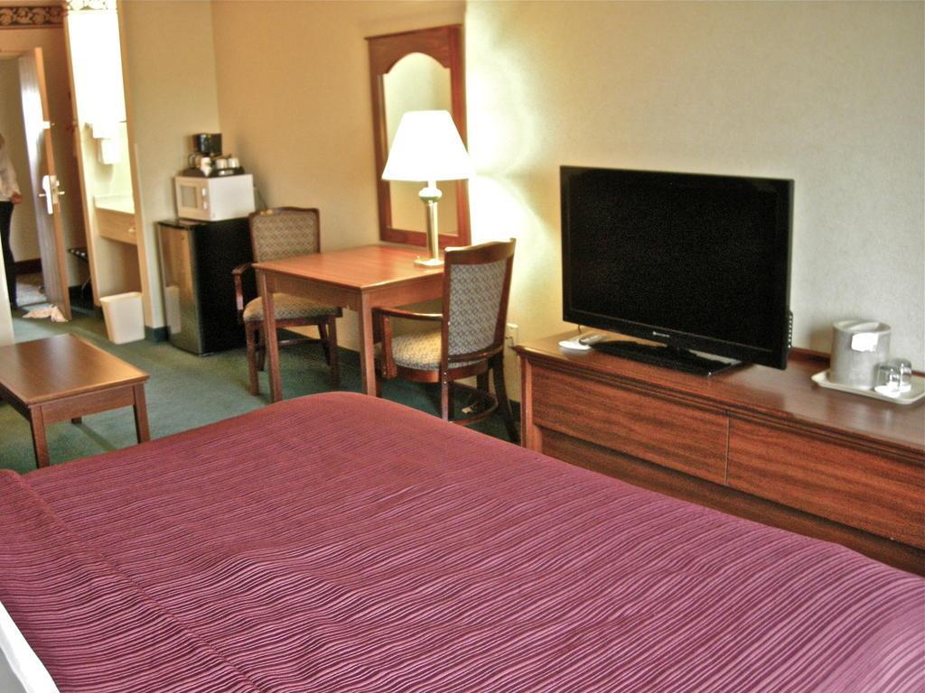 Quality Inn Бенд Экстерьер фото